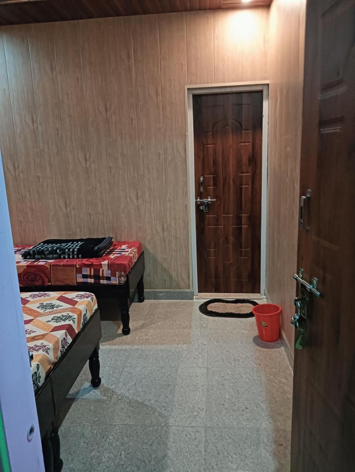 Hotel Chauhan Brothers Uttarkāshi Exteriér fotografie