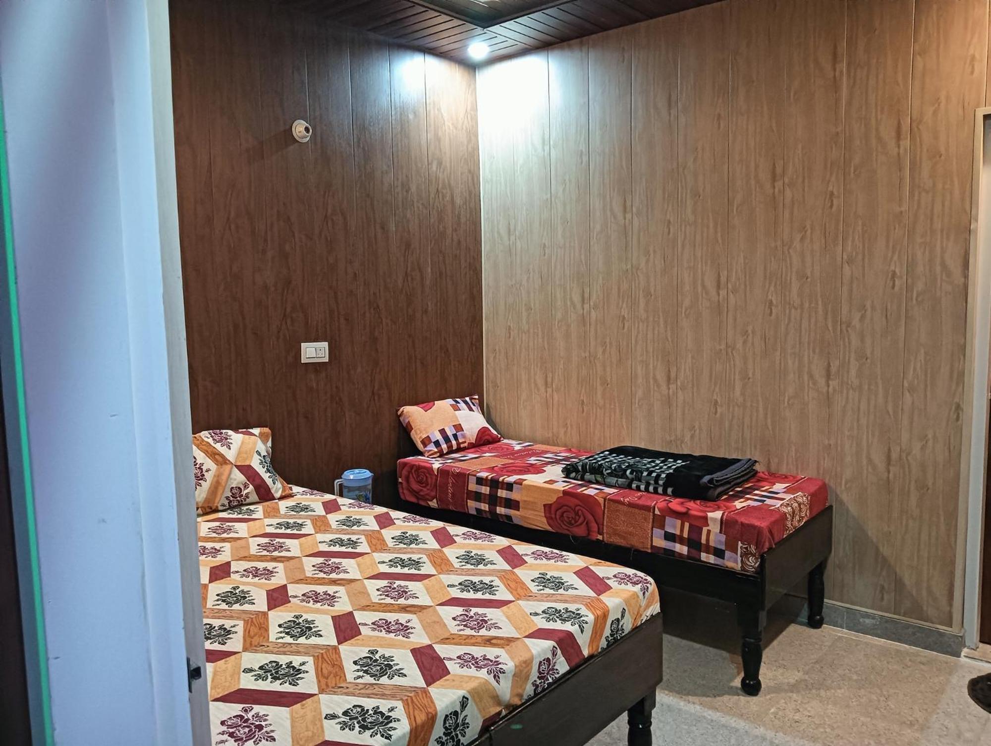 Hotel Chauhan Brothers Uttarkāshi Exteriér fotografie